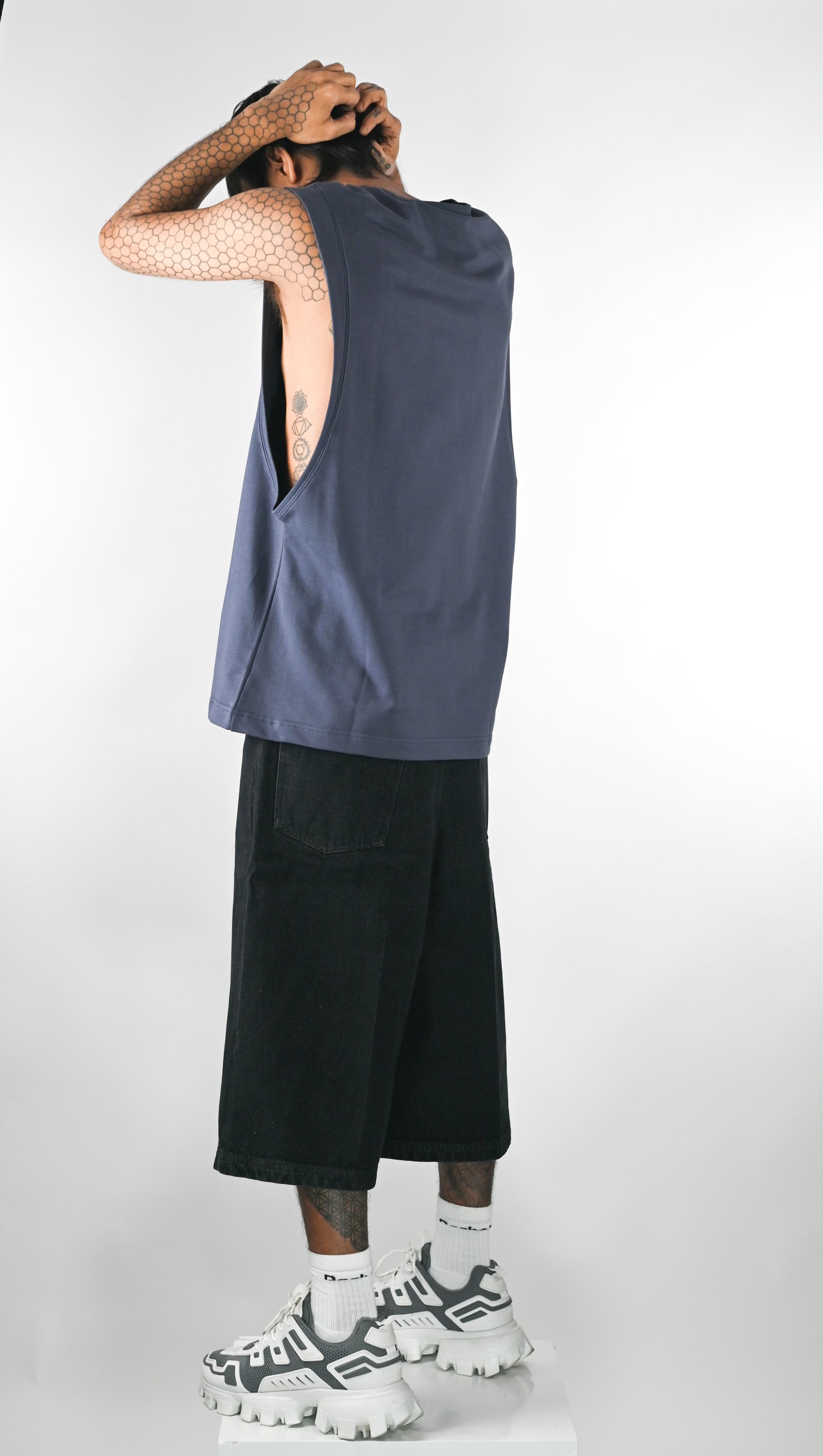 Sleeveless t-shirt