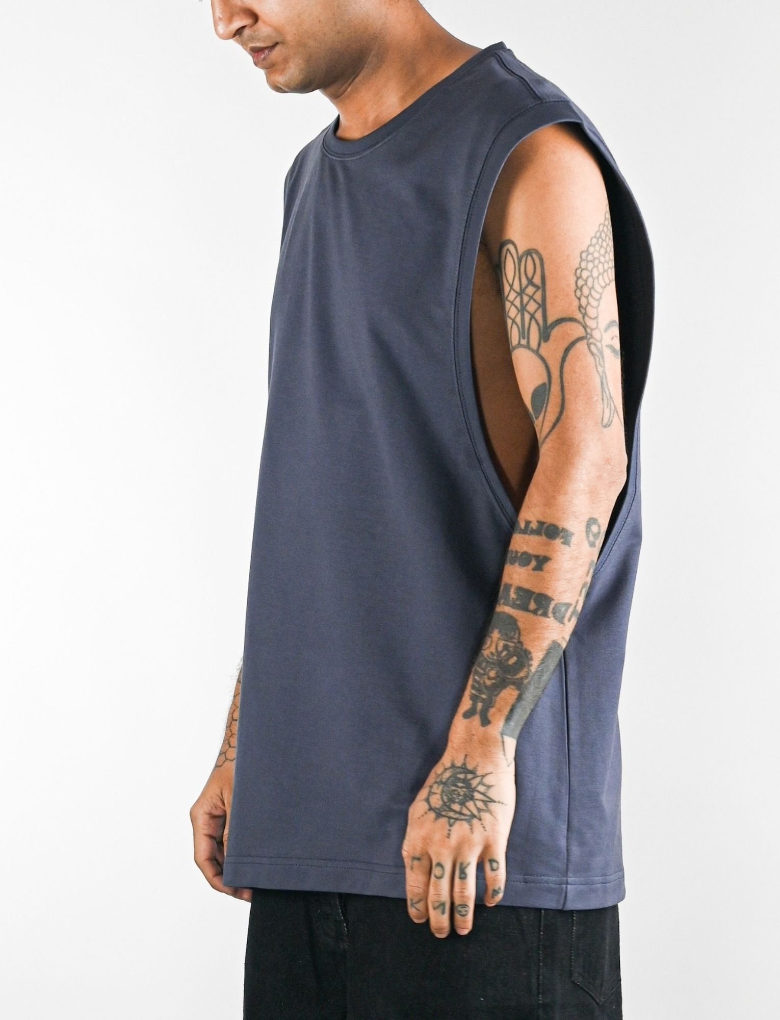 SLEEVELESS T-SHIRT MAN