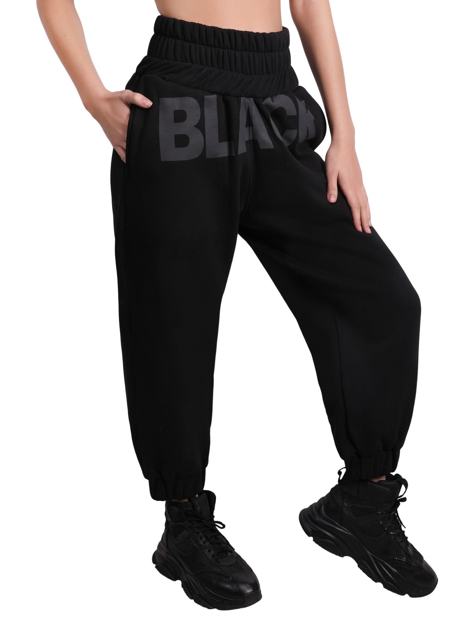 WOMEN TRACKPANTS front view